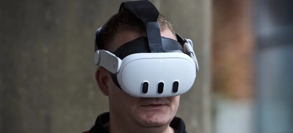 Meta Quest 3 Vejledning headset på en person